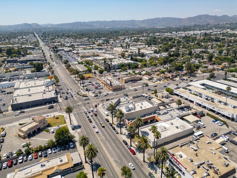 More Photos Of 20847 Sherman Way, Canoga Park Office For Sale