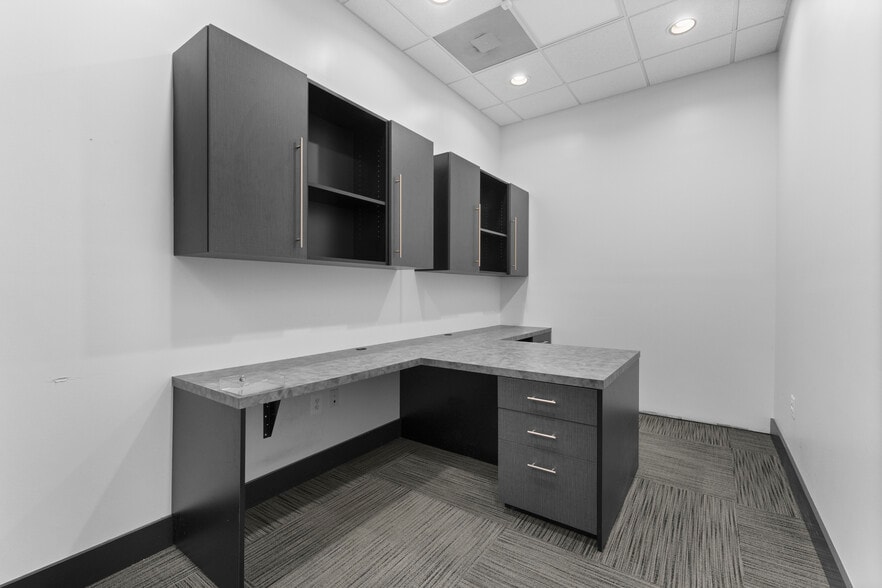 More Photos Of 7373 Comfort Inn Dr, Warrenton General Retail For Sale