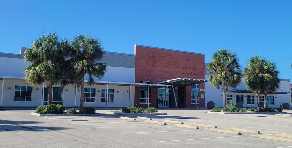 Primary Photo Of 2160 Colonial Blvd, Fort Myers Office For Lease