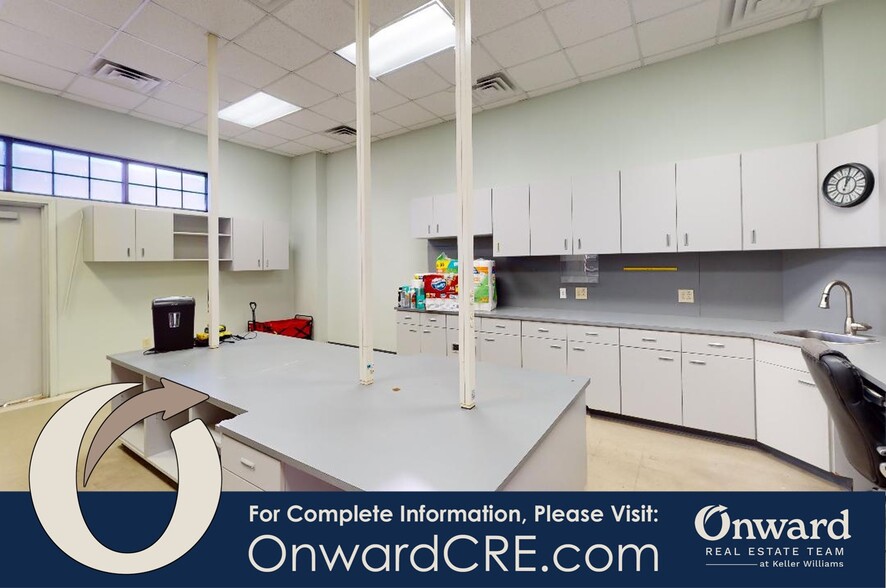 More Photos Of 688 Alliance Pky, Hewitt Medical For Lease