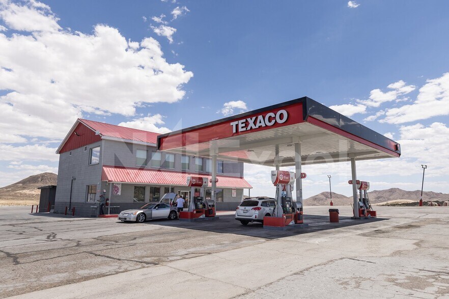 More Photos Of 1500 Erie Main St, Tonopah Service Station For Sale