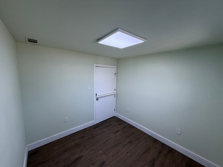 More Photos Of 1714 Erin St, Jackson Medical For Sale