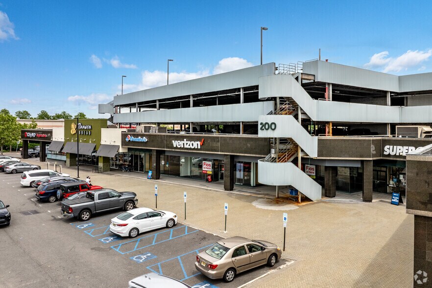 More Photos Of 200 Mill Creek Dr, Secaucus General Retail For Lease