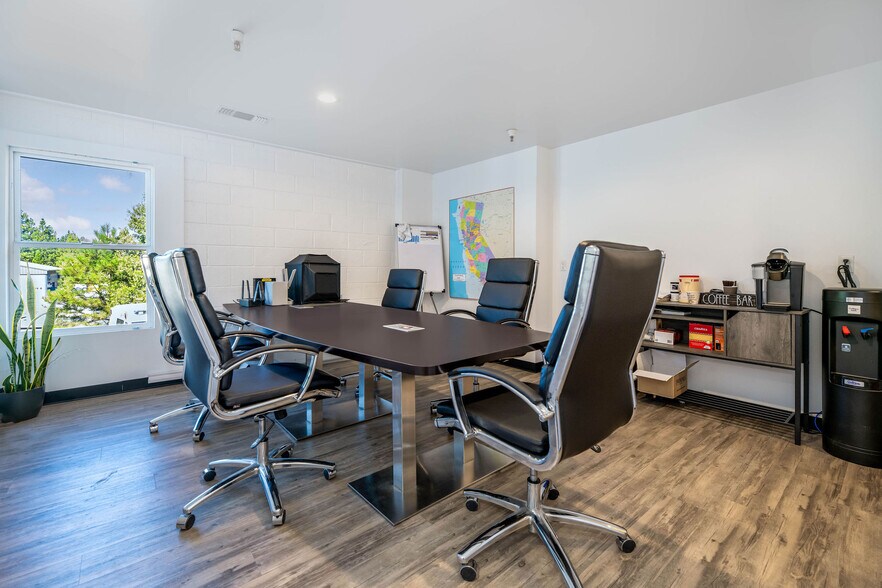 More Photos Of 110 Spring Hill Dr, Grass Valley Manufacturing For Sale