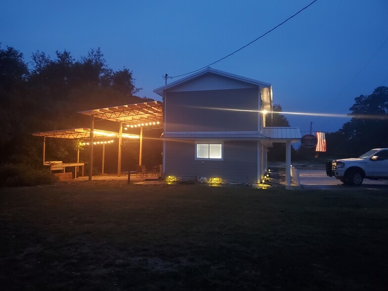 More Photos Of 1001 Highway 98 E, Carrabelle Hotel For Sale