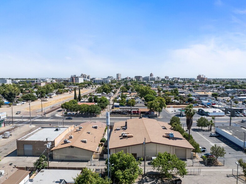 More Photos Of 1921 E Belmont Ave, Fresno Lodge Meeting Hall For Sale