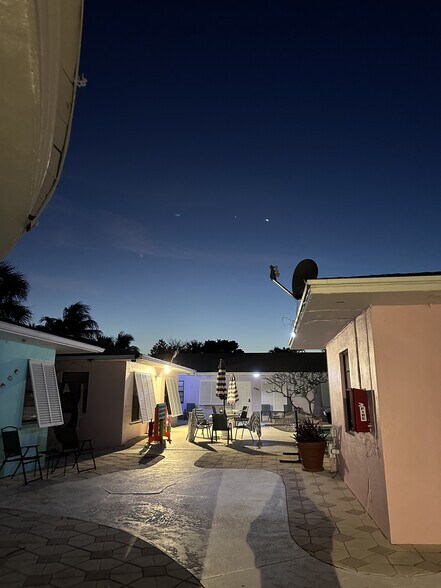 More Photos Of 100 Sandal Ln, Palm Beach Shores Apartments For Sale
