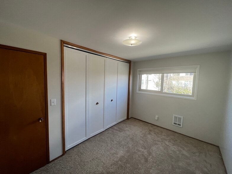 More Photos Of 1505 E Galer St, Seattle Apartments For Sale