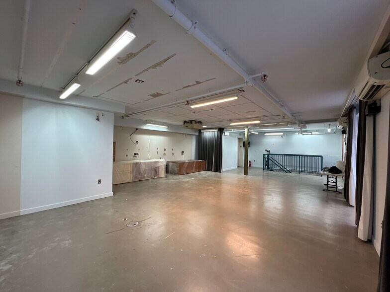 More Photos Of 172 Stanton St, New York Apartments For Lease