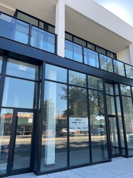 More Photos Of 18610 Union Tpke, Fresh Meadows Storefront Retail Office For Lease