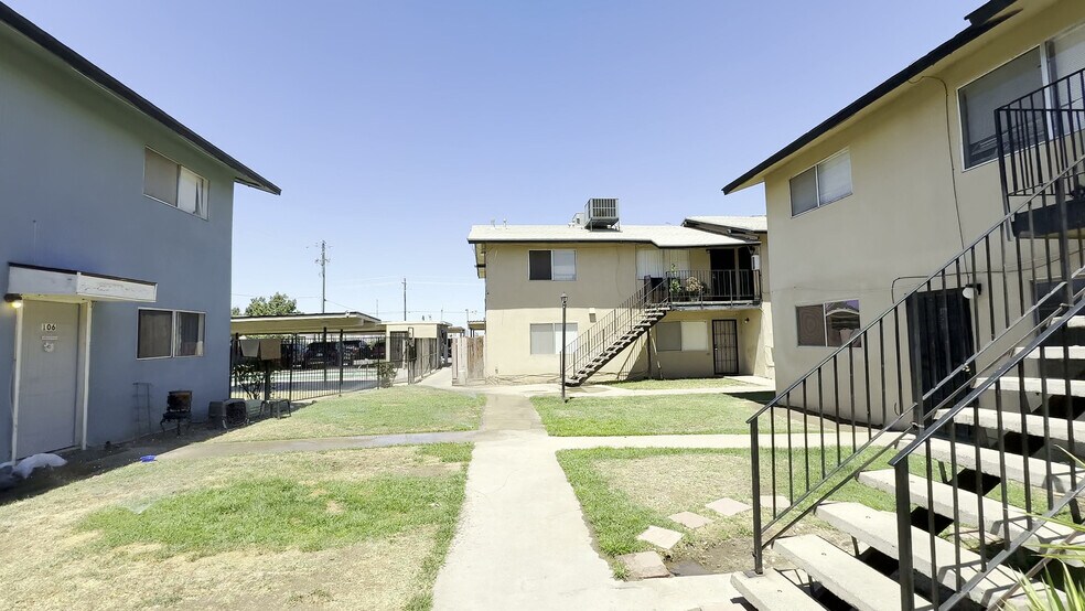 More Photos Of 475 N Manila Ave, Fresno Apartments For Sale