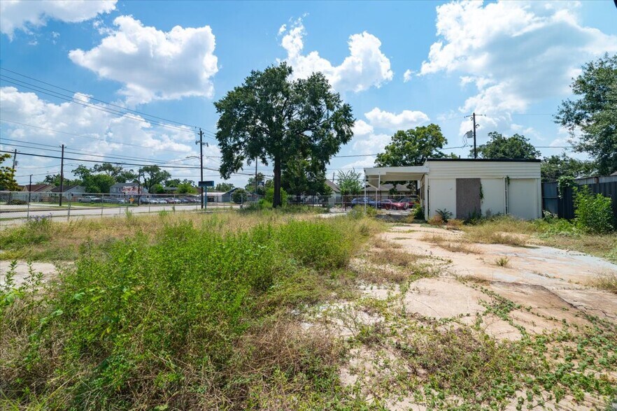 More Photos Of 741 McDaniel St, Houston Land For Sale