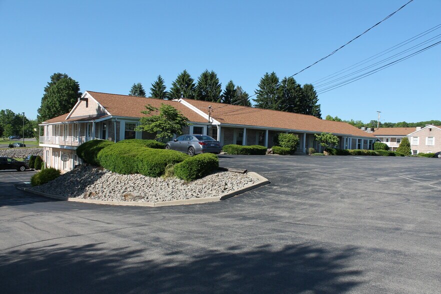 More Photos Of 701 N Hermitage Rd, Hermitage Medical For Lease