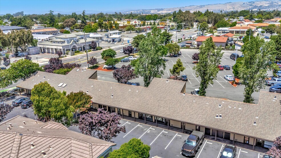 More Photos Of 4138 Dyer St, Union City Medical For Sale