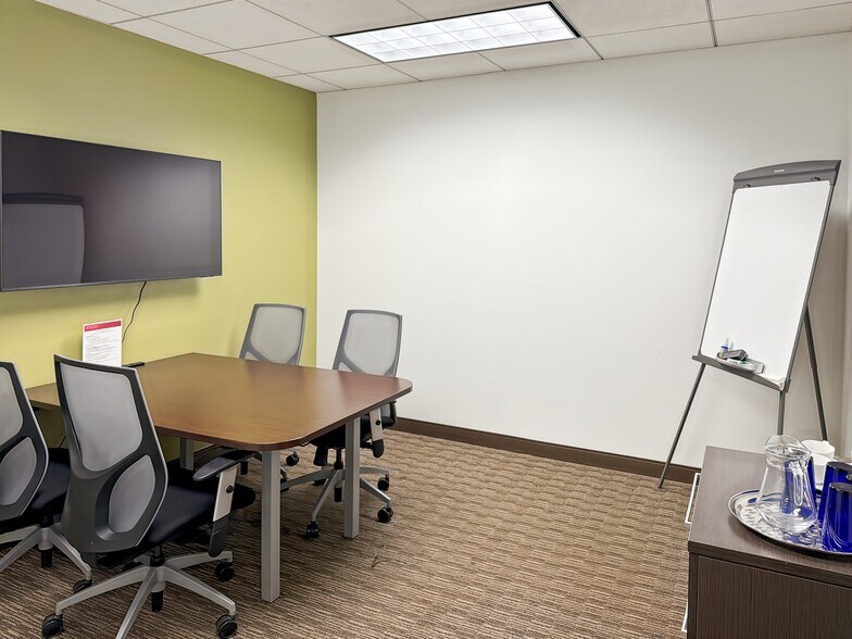 More Photos Of 1650 Market St, Philadelphia Coworking Space