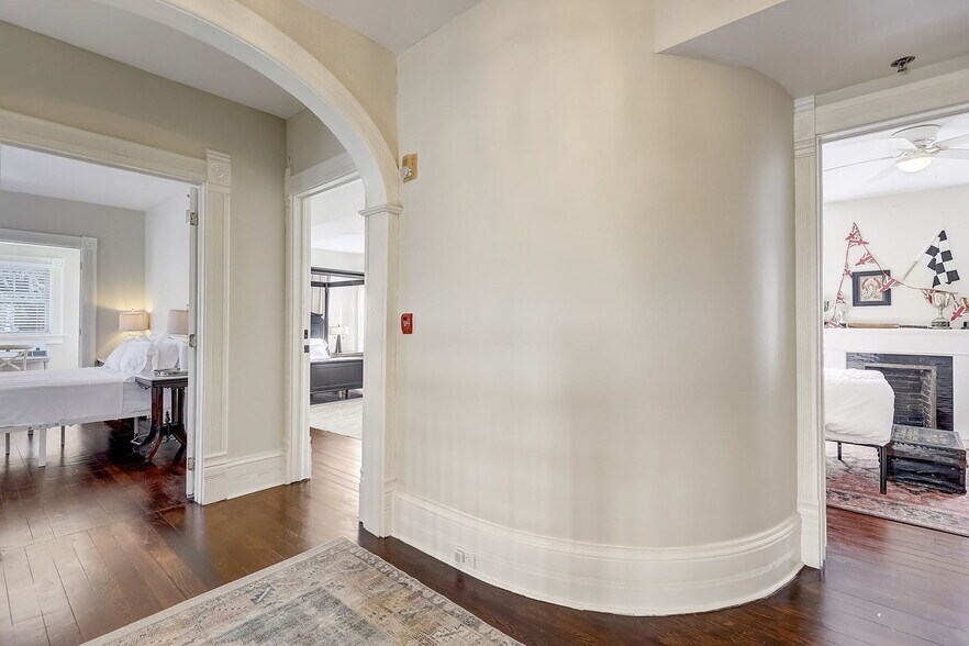 More Photos Of 404 S Ridgewood Ave, Daytona Beach Apartments For Sale