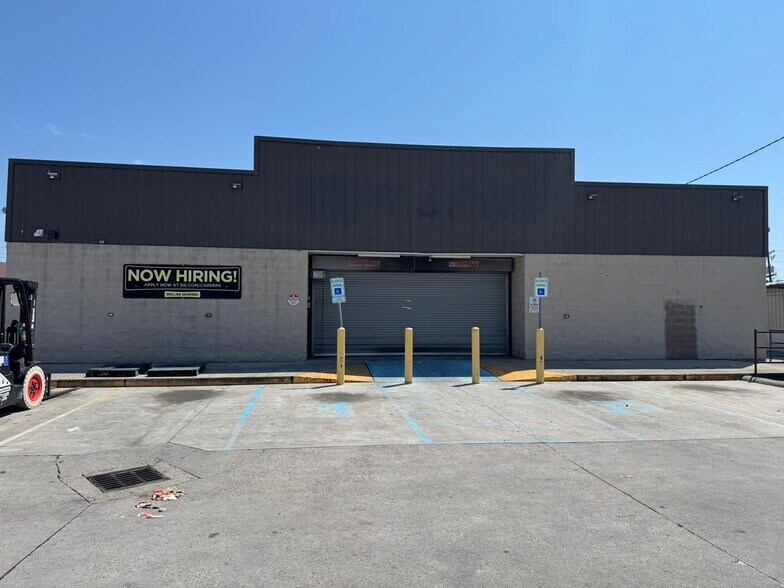 More Photos Of 8201 Earhart Blvd, New Orleans Freestanding For Lease
