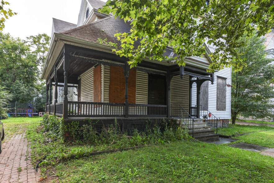 More Photos Of 355 W Church St, Elmira Office For Sale
