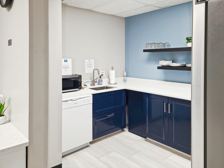 More Photos Of 20200 Governors Dr, Olympia Fields Coworking Space