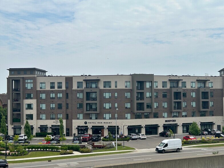 More Photos Of 25090 Woodward Ave, Royal Oak Apartments For Lease