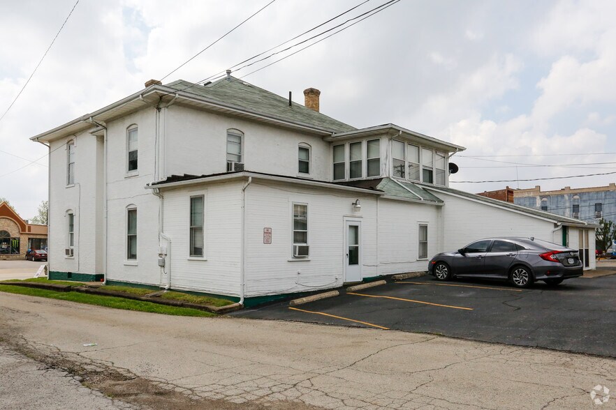 More Photos Of 314-318 E Court St, Washington Court House Office For Lease