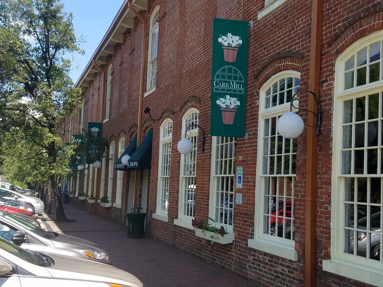 More Photos Of 200-310 N Greensboro St, Carrboro Unknown For Lease