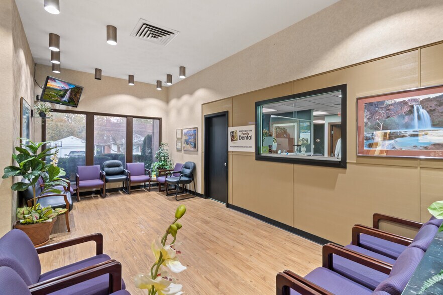 More Photos Of 5538 Philadelphia Dr, Dayton Medical For Sale