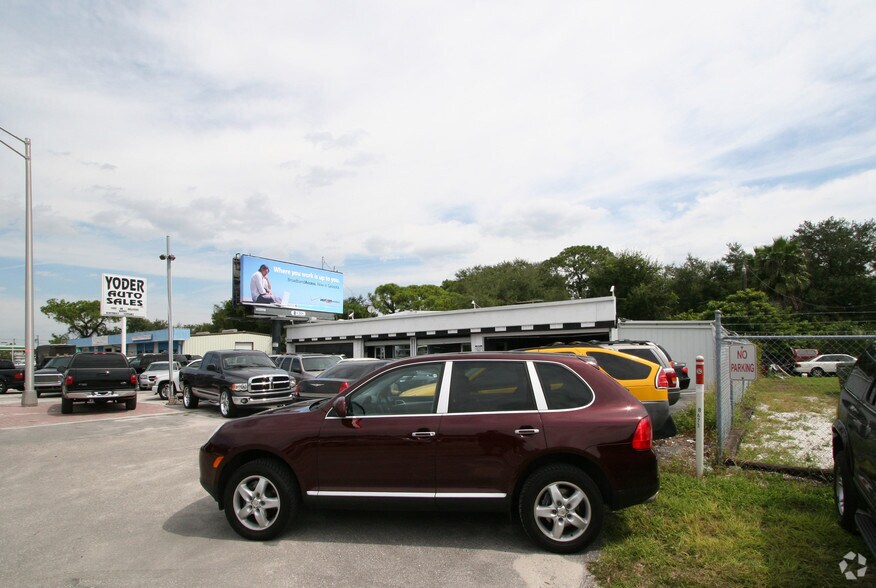 More Photos Of 1860 N Washington Blvd, Sarasota Auto Dealership For Sale