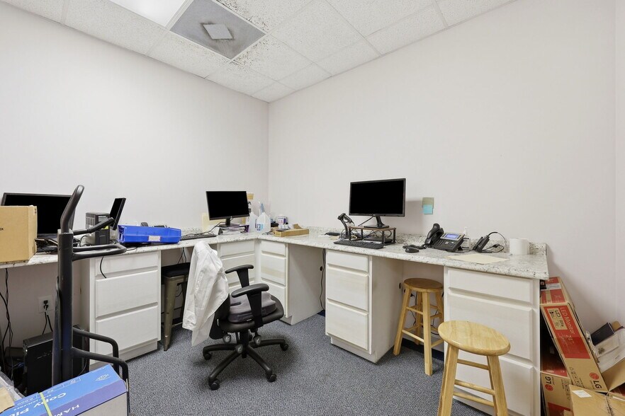 More Photos Of 502 McKnight Dr, Knightdale Medical For Sale