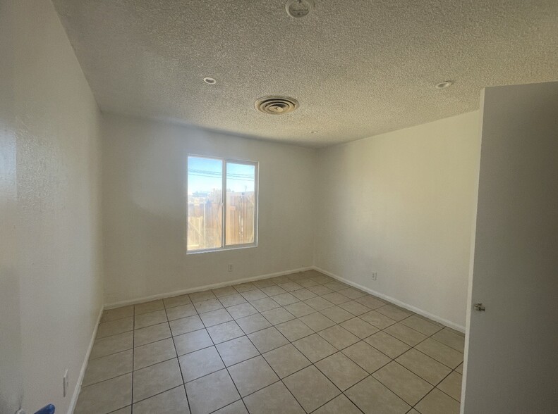 More Photos Of 9389 N Loop Blvd, California City Multifamily For Sale