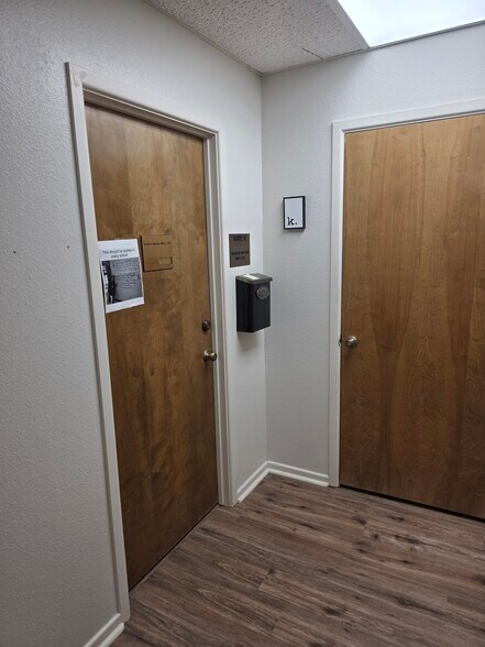More Photos Of 3311-3313 81st St, Lubbock Medical For Lease