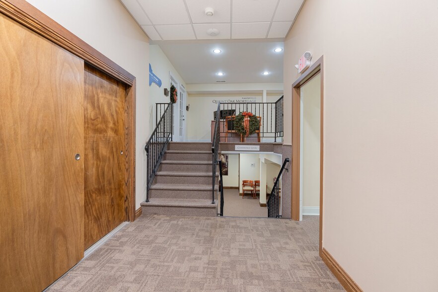 More Photos Of 1710 Union Blvd, Allentown Bank For Sale