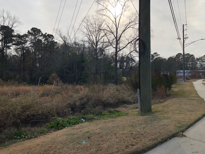 More Photos Of 4900 Stone Mountain Hwy, Lilburn Freestanding For Lease