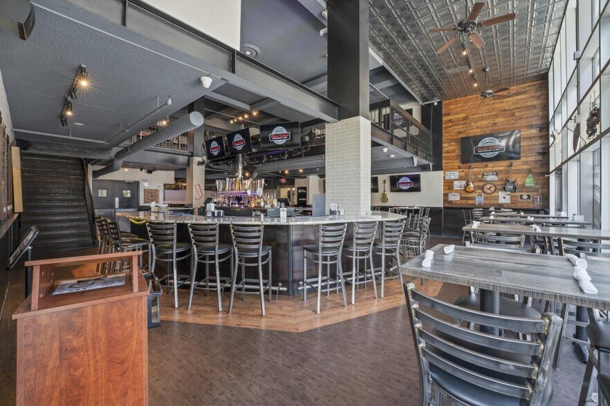 More Photos Of 51 S Pearl St, Albany Sports And Entertainment For Sale