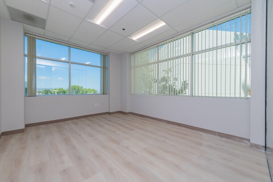 More Photos Of 9341 Irvine Blvd, Irvine Light Distribution For Lease