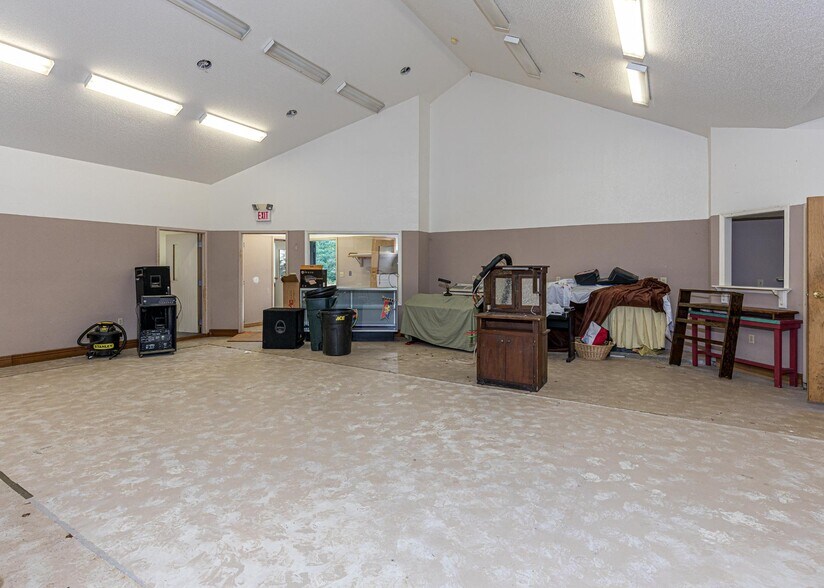 More Photos Of 5611 Highway 51, Hazelhurst Specialty For Sale