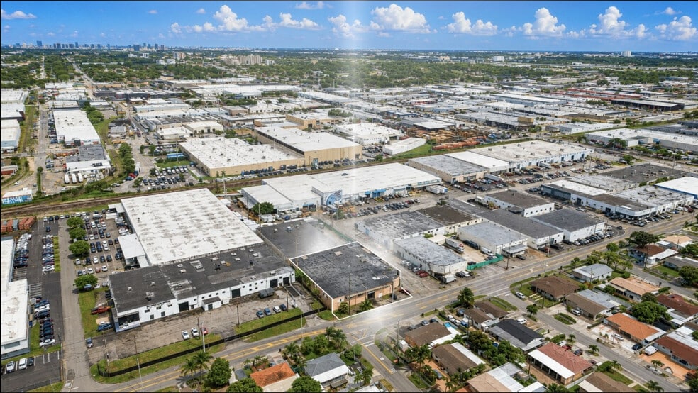 Primary Photo Of 455 E 10th Ave, Hialeah Warehouse For Sale