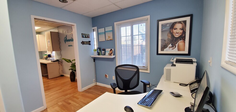 More Photos Of 1041 McKeever Ave, Hayward Medical For Sale