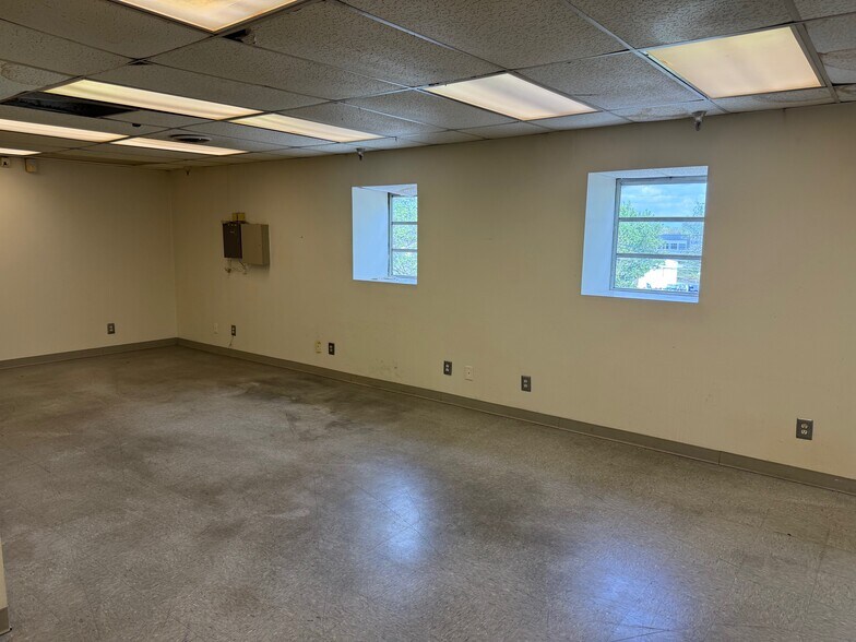 More Photos Of 1721 Old Covington Rd NE, Conyers Warehouse For Lease