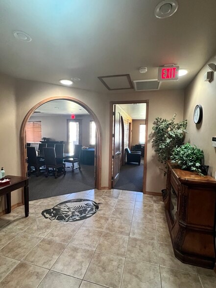 More Photos Of 541 N Clark Rd, Show Low Office For Lease