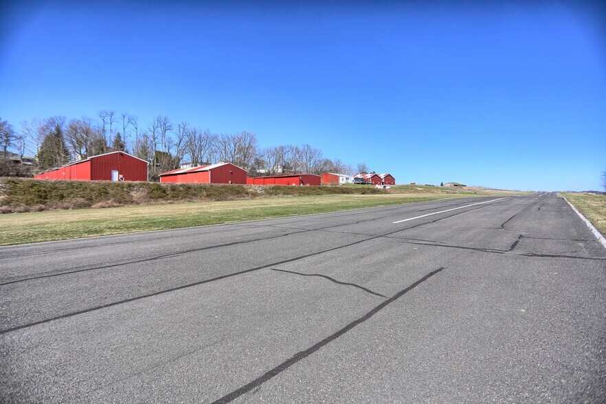 More Photos Of 600 Airport Dr, Mifflintown Flex For Sale