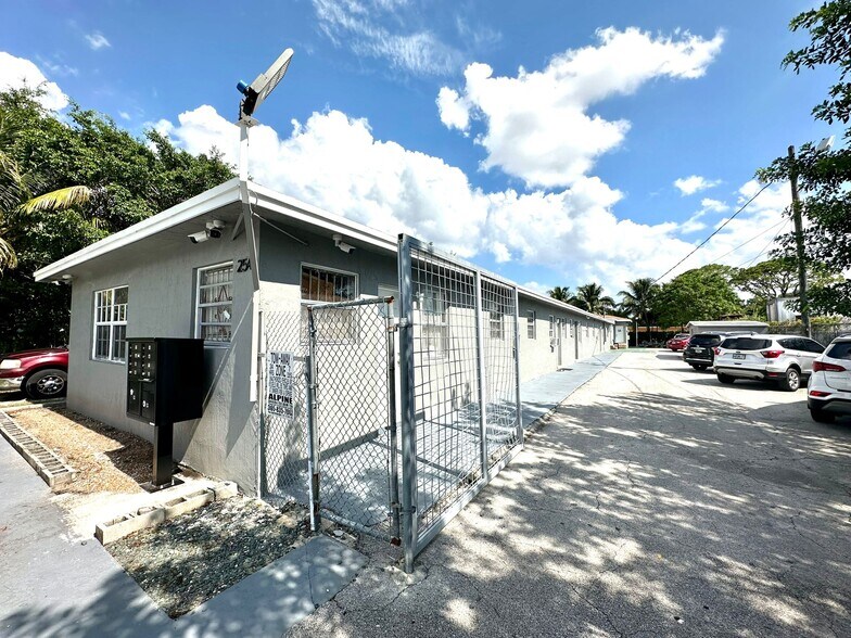 More Photos Of 2540 NW 90th St, Miami Apartments For Sale