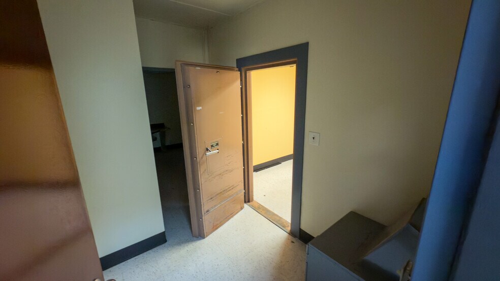 More Photos Of 2400 Mellon Ct, Decatur Distribution For Lease