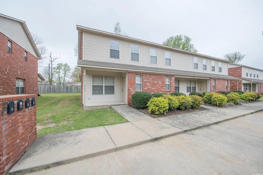 More Photos Of 900 Madden Rd, Jacksonville Apartments For Sale