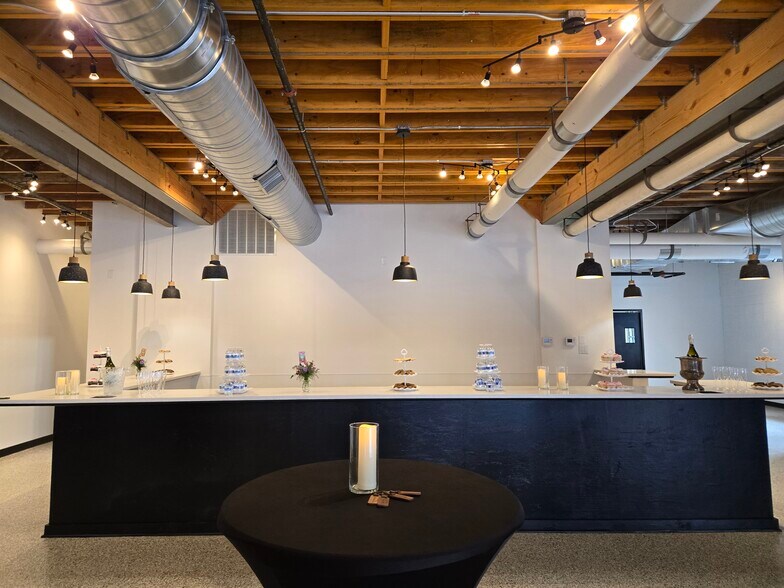 More Photos Of 125 E State St, Cherry Valley Restaurant For Lease