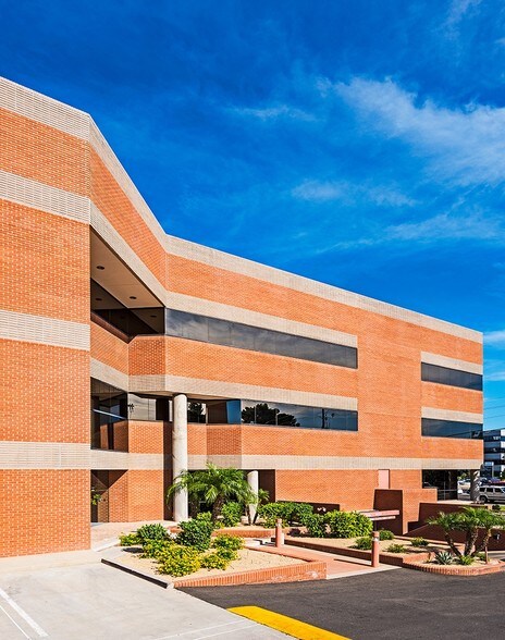 More Photos Of 1550 E Missouri Ave, Phoenix Office For Sale