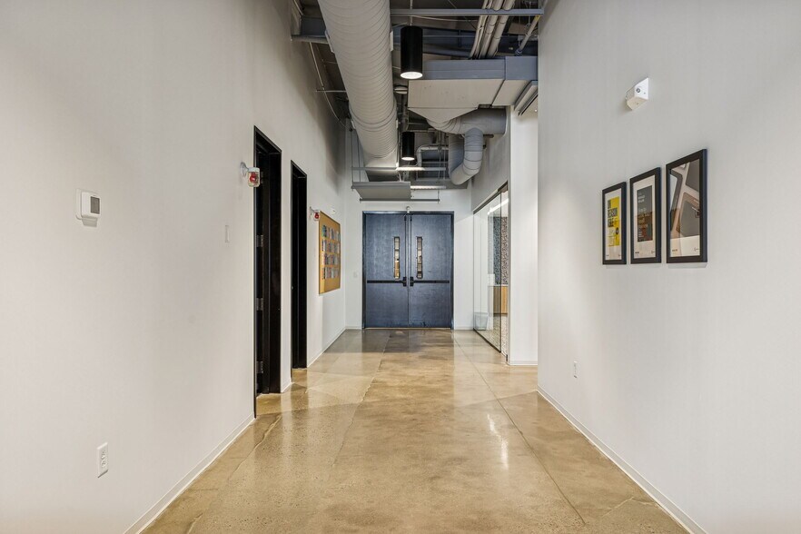 More Photos Of 5101 Kentucky Ave, Nashville Office For Sale