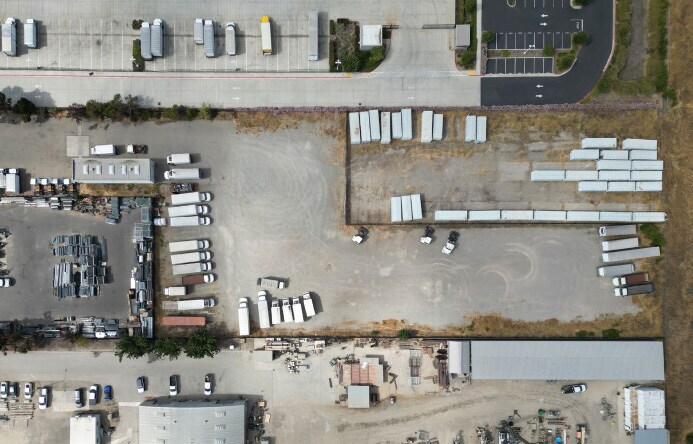 More Photos Of 7650 Hawthorne Ave, Livermore Manufacturing For Lease