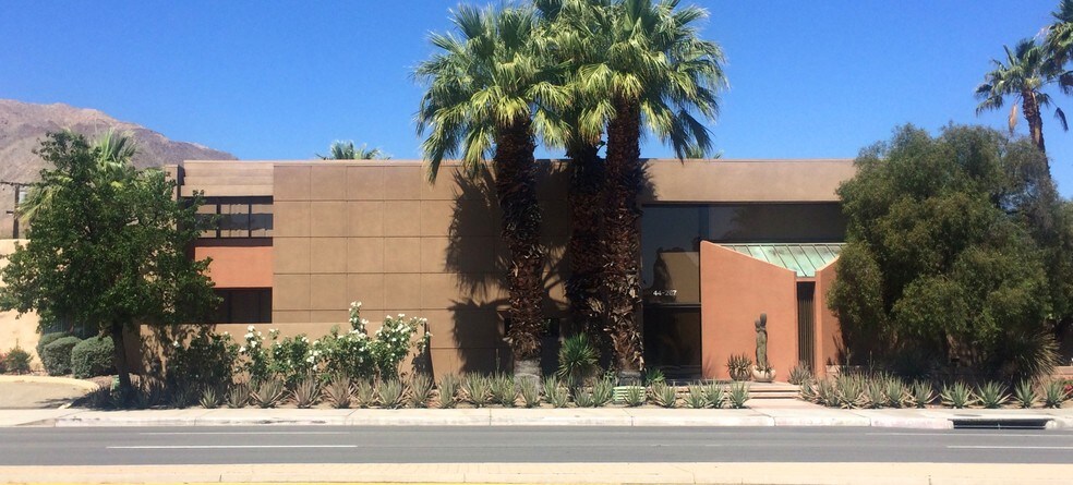More Photos Of 44267 Monterey Ave, Palm Desert Office For Lease
