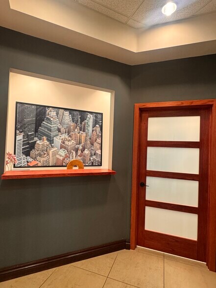More Photos Of 1655 N Commerce Pky, Weston Office For Lease